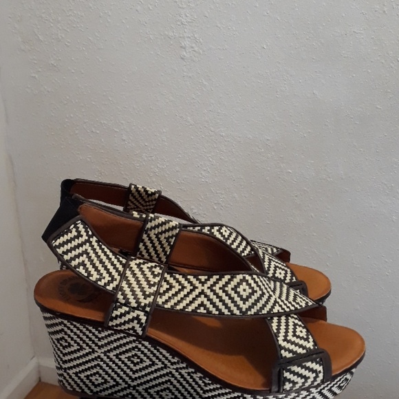 Shoes - Picture 2 of 5